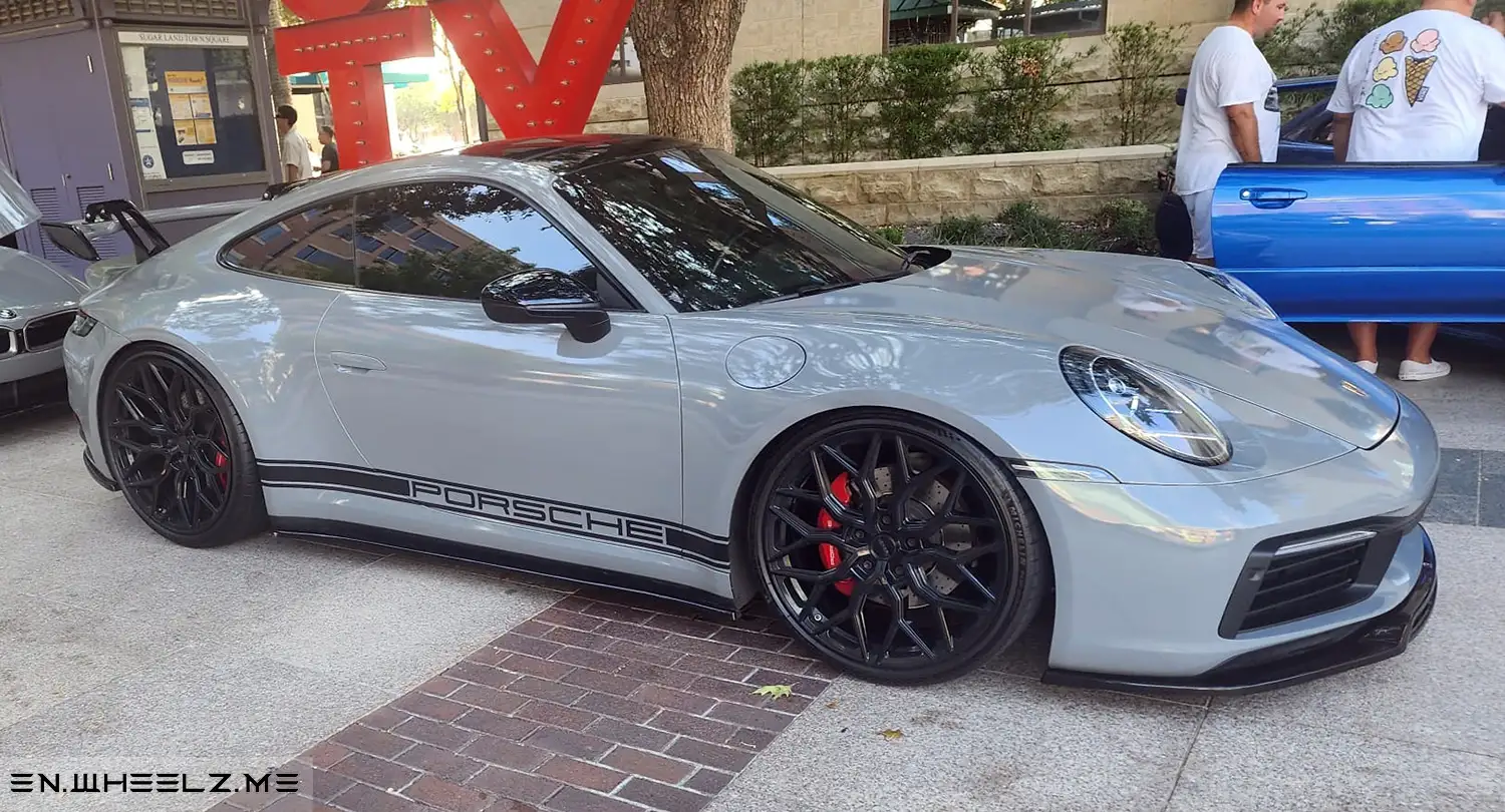 Porsche 911 Carrera S – Wider, Faster And More Emotional
